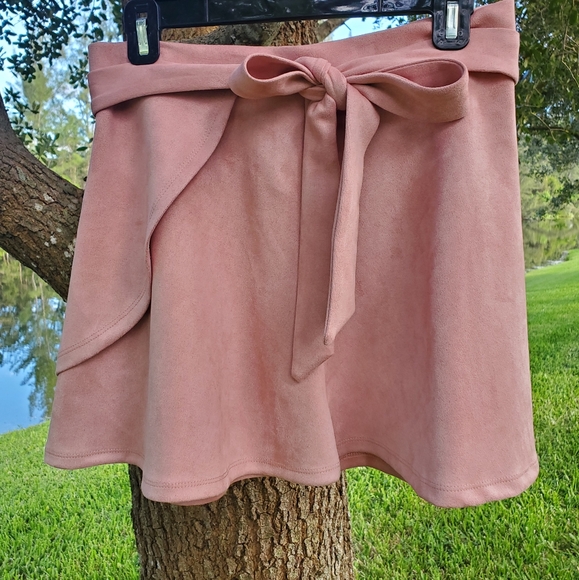 A line skirt - Picture 1 of 3
